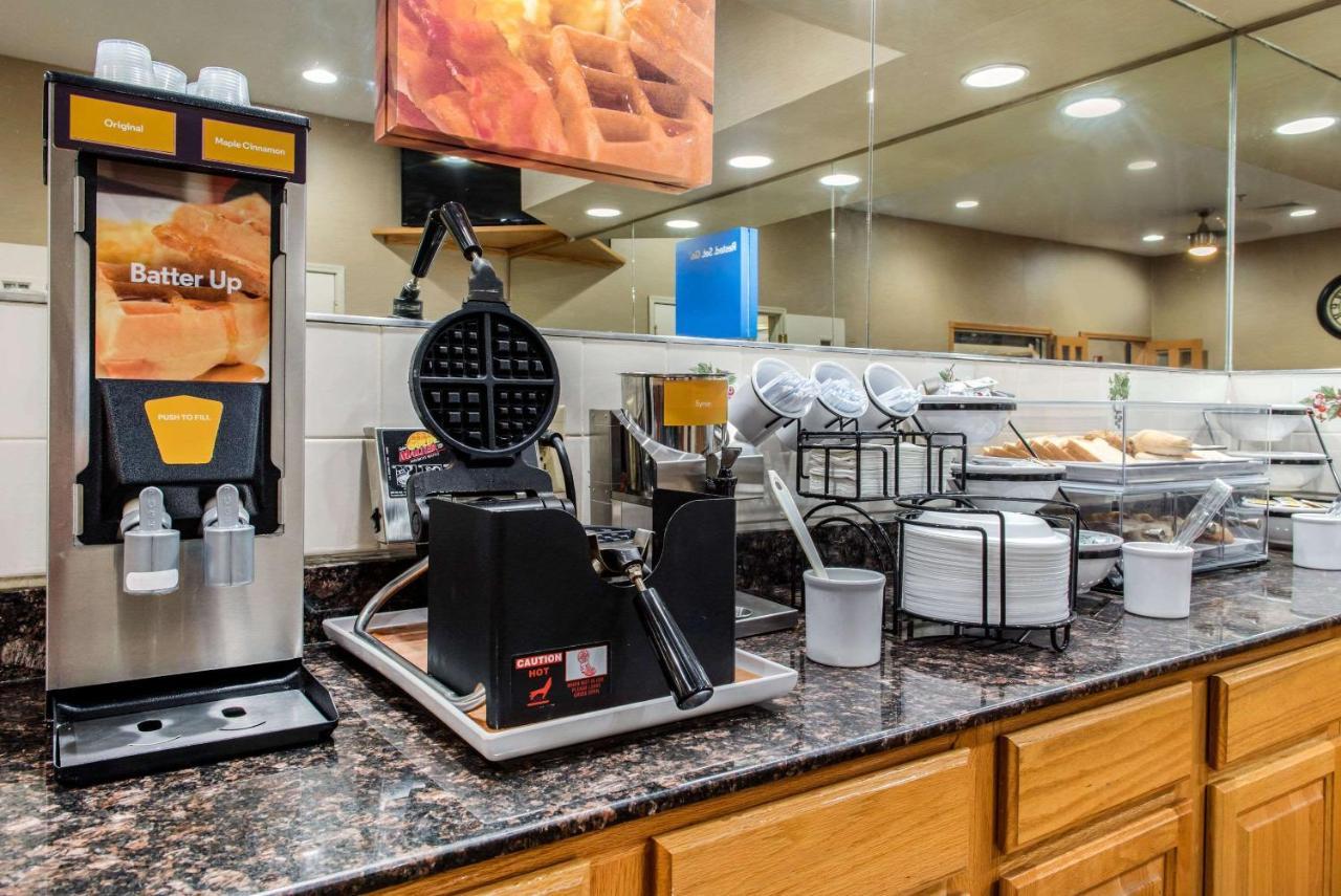 Quality Inn Jacksonville Near I-72 South Jacksonville Extérieur photo